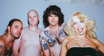 Amyl and The Sniffers