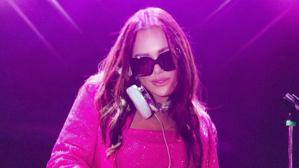 DJ Meredith Marks